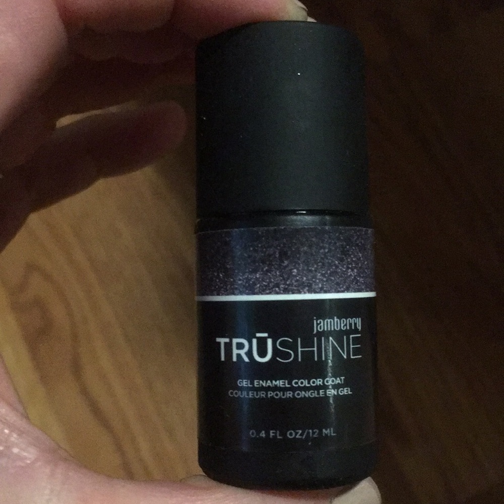 Jamberry Trushine graphite gel enamel